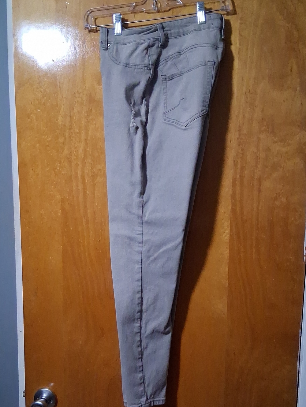 Slim Fit Women’s Jeans in Light Gray 11